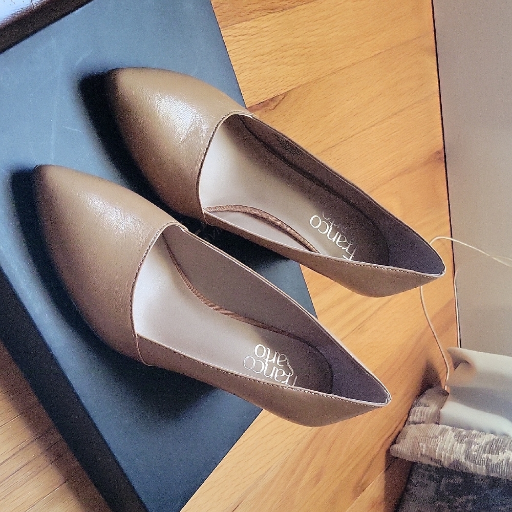 Franco Sarto Women's Frankie Wedge Pump, Tan, 5.5 M